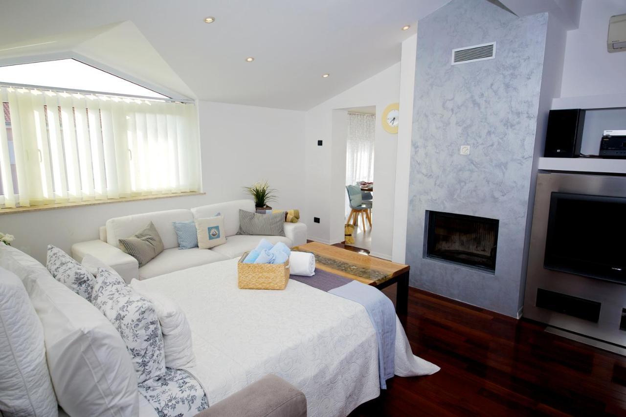 Leonardo Apartment